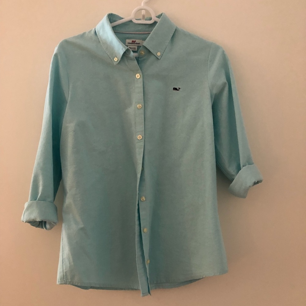 Women’s vineyard vines button down PRICE DROP!⬇️